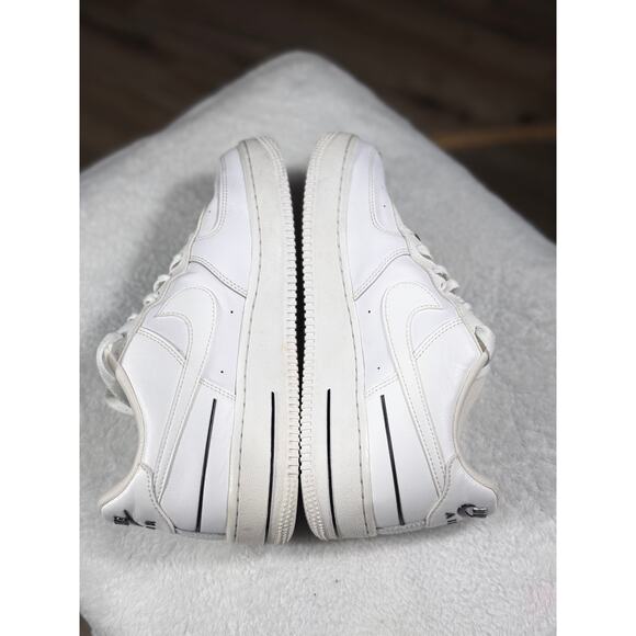 Nike Air Force 1 Low White Black Outline CJ4092-100 Youth Sz 7Y Men 7 Women 8.5 main image 4